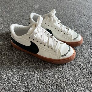 Nike Blazer Low 77’ Jumbo